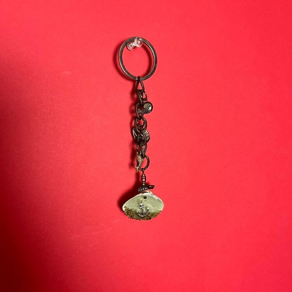 Handmade seashell keychain 🤎🤍​​​​​​​
